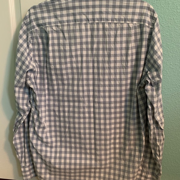 J crew men’s button down - Picture 3 of 3